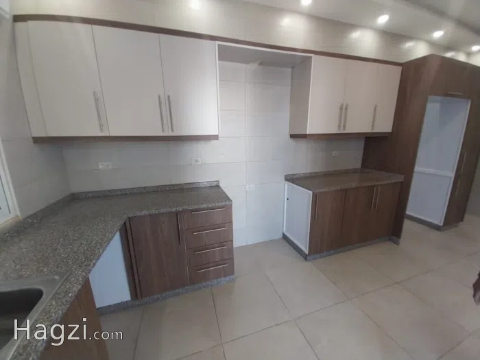Unfurnished apartment to Rent - Secondary Image 2