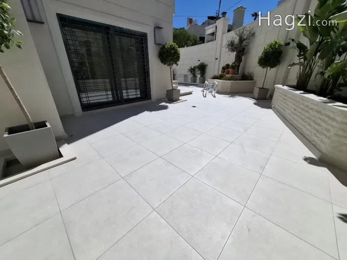Unfurnished apartment to Rent - Secondary Image 2