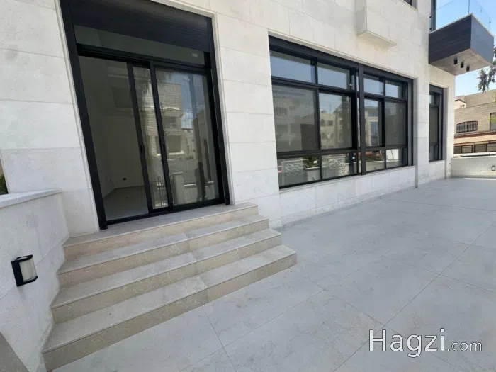 155sqm GF apartment for Sale in Um Uthaina
