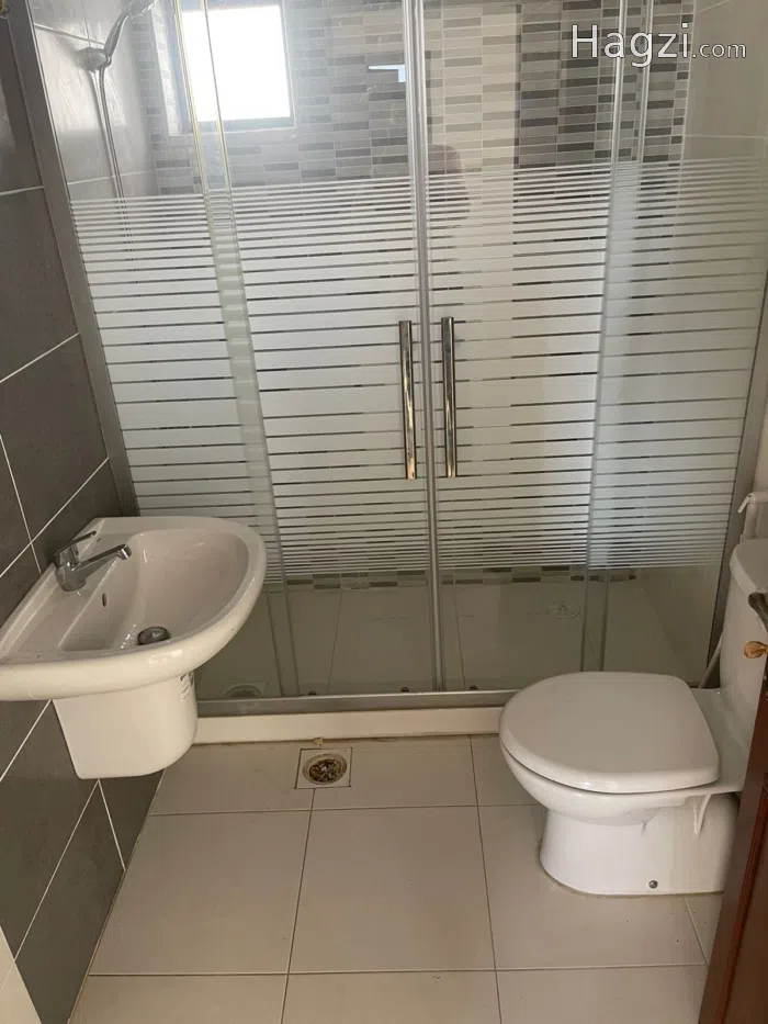 Unfurnished A partment for sale in Al Shmesani  - Secondary Image 3
