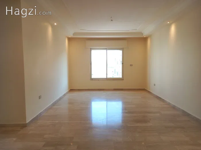 Last Floor and Roof Apartment for Rent - Secondary Image 2