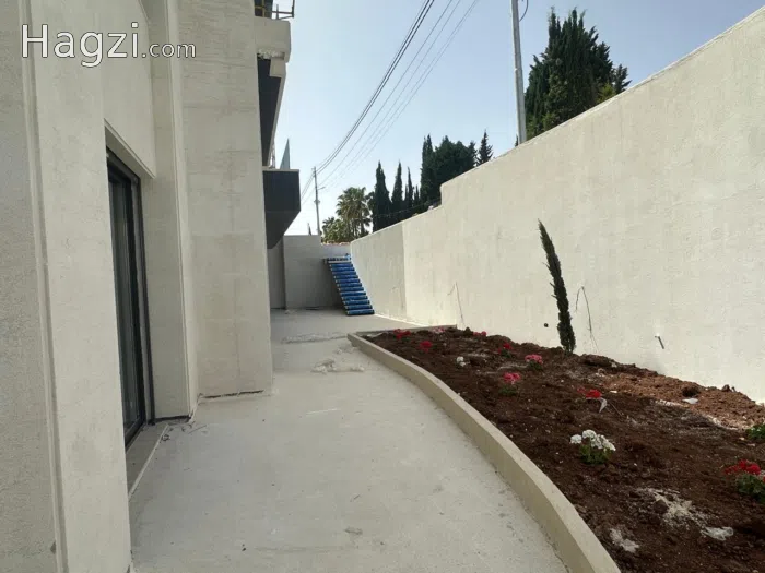 300 Sqm Newly built apartment for sale in Abdoun