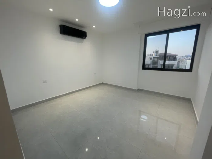 Rooftop for rent in Deir Ghbar - Secondary Image 2