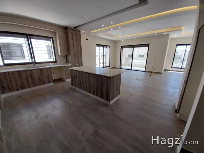 شقة غير مفروشة للإيجار