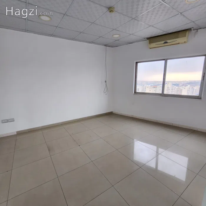 Office For rent in Mecca St (501) - Secondary Image 1