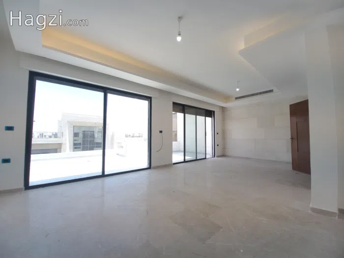 Unfurnished Roof For Rent In 4th Circle 