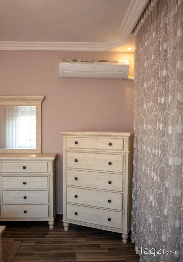 Furnished Three Bedrooms Apartment for Rent in Um Al Summaq - Secondary Image 3