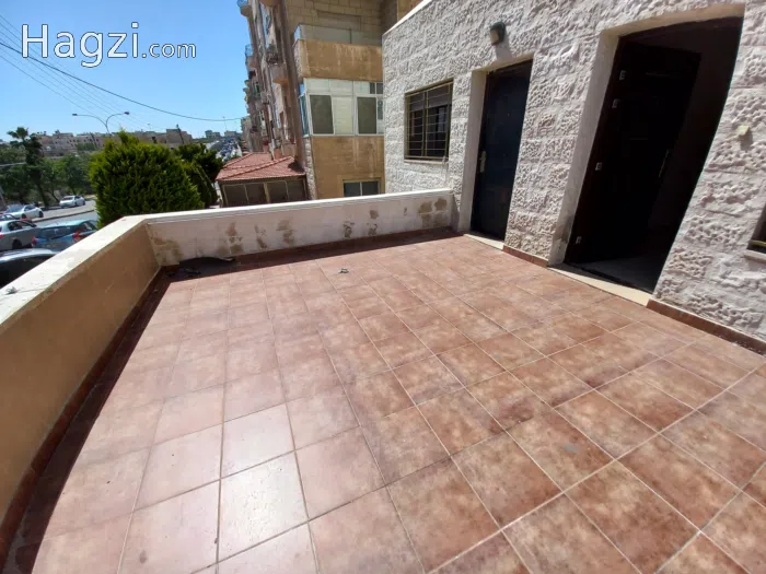 Ground floor apartment for rent in Deir Ghbar