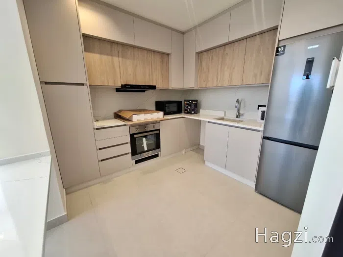 Furnished Roof  to Rent  - Secondary Image 2