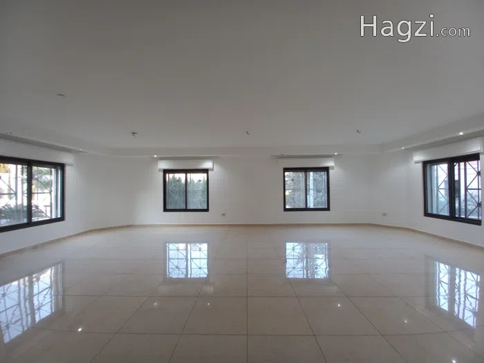 Not Furnished Apartment to Rent 380sqm