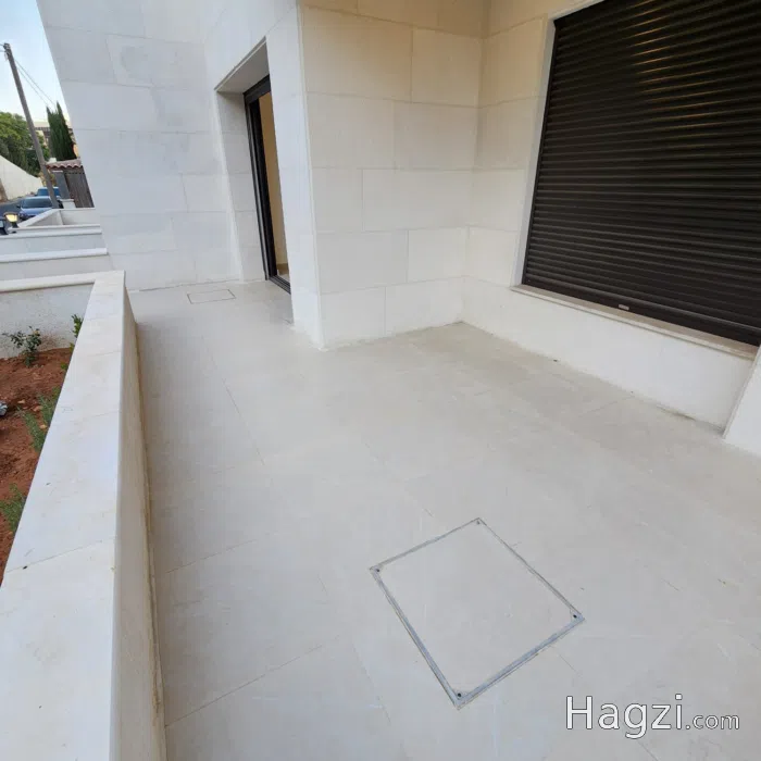 Unfurnished apartment for rent  - Secondary Image 1