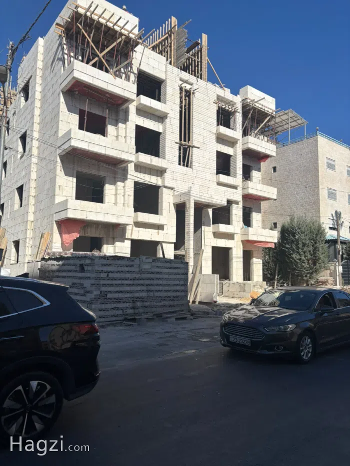 فرصة استثمارية  شقق قيد الإنشاء للبيع في ضاحية الأمير راشد قرب دوار زين بسعر يبدأ من 80 ألف - Secondary Image 3