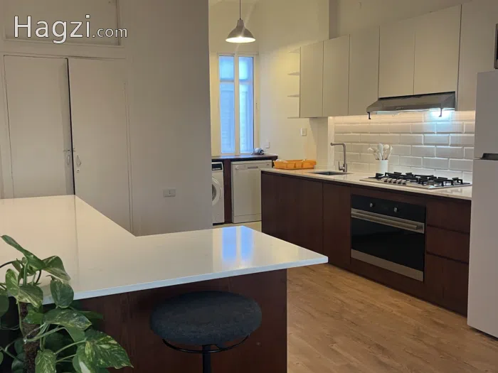 Three bedroom apartment for rent - Secondary Image 2