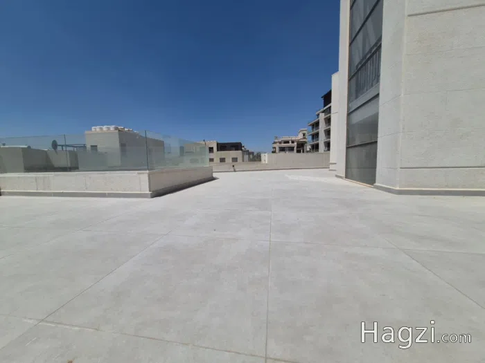 شقة طابق روف مع تراس و اطلالات رائعة بتشطيبات فاخرة | عبدون - خَلف نقابة المقاولين  - Secondary Image 3