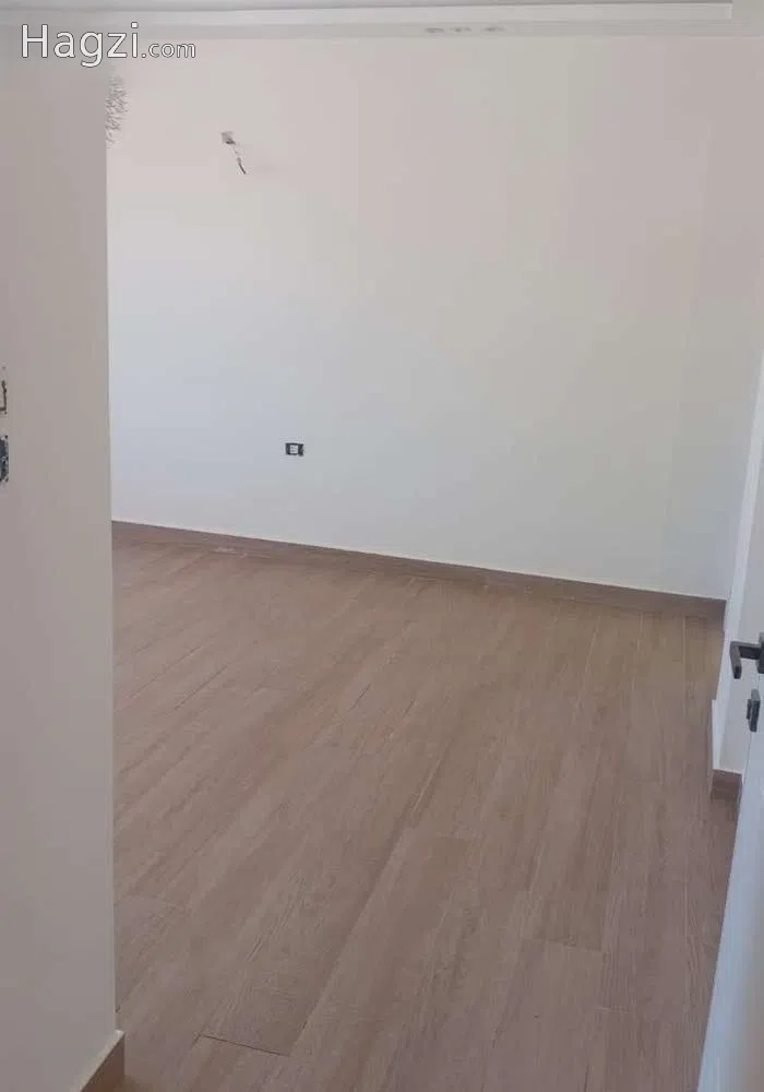 Unfurnished apartment to Rent - Secondary Image 3