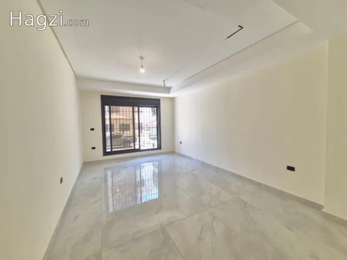 🏡 شقة أرضية  فاخرة للبيع مع حديقة وكراج خاص – ام اذينة - Secondary Image 3