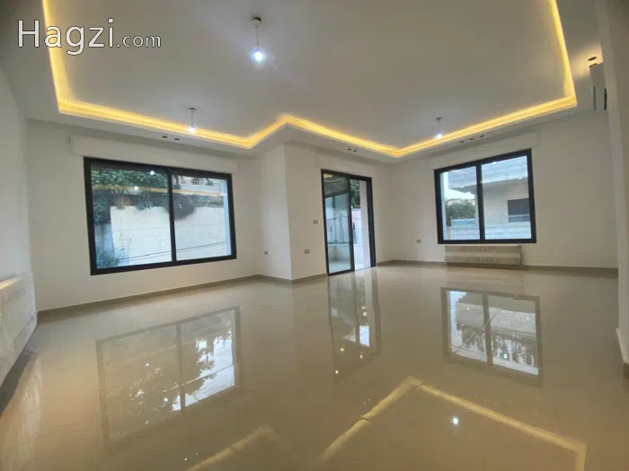 Unfurnished apartment for rent 