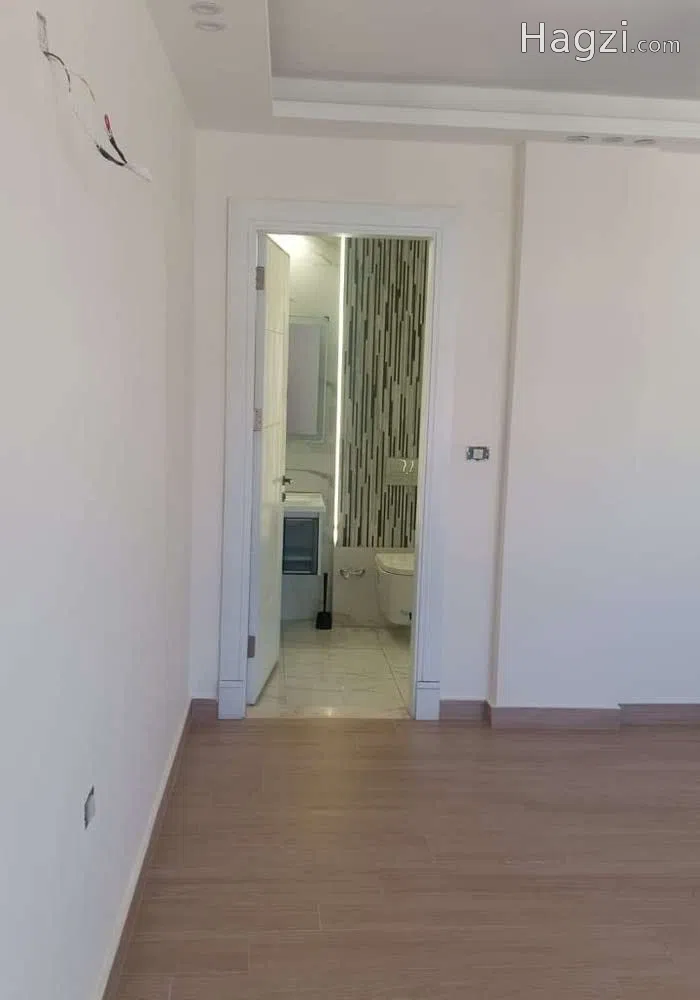 Unfurnished apartment to Rent - Secondary Image 2