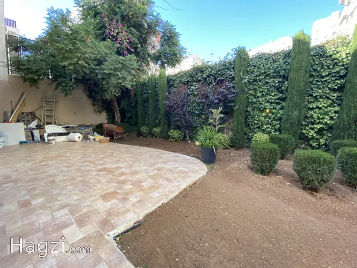 Not Furnished Villa to Rent 600sqm