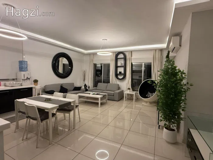 Cozy Two Bedrooms Apartment in 4th Circle - Secondary Image 1