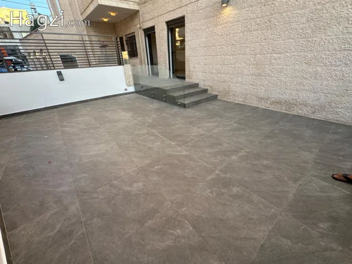 Unfurnished duplex apartment for rent in Swefiyeh - Secondary Image 3