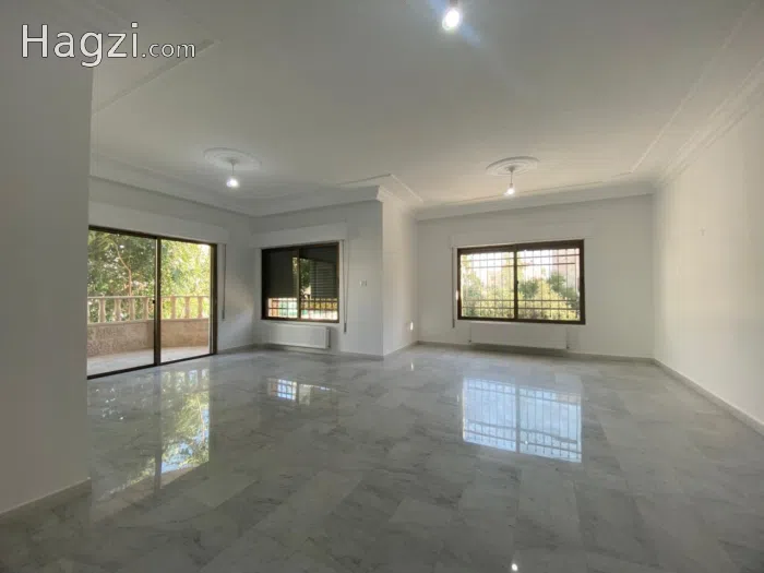 Unfurnished apartment to Rent
