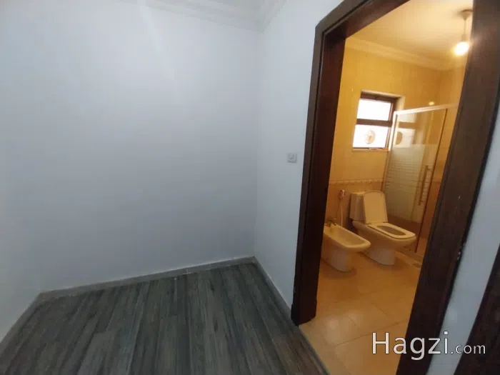 Unfurnished apartment to Rent  - Secondary Image 3