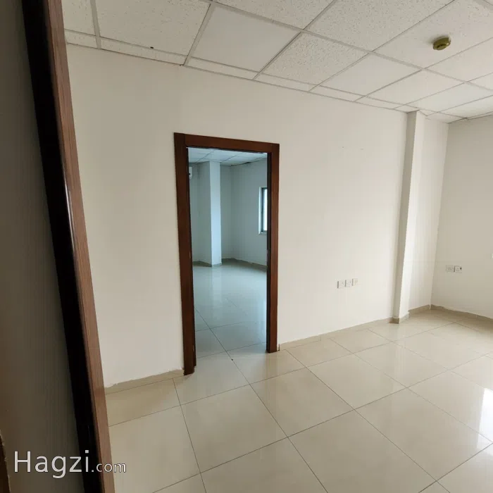 Office For rent in Mecca St (503) - Secondary Image 3