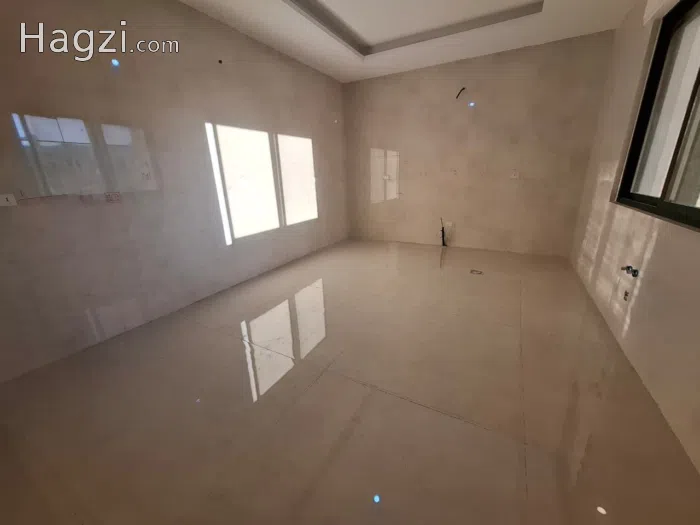 Unfurnished apartment to Rent  - Secondary Image 2