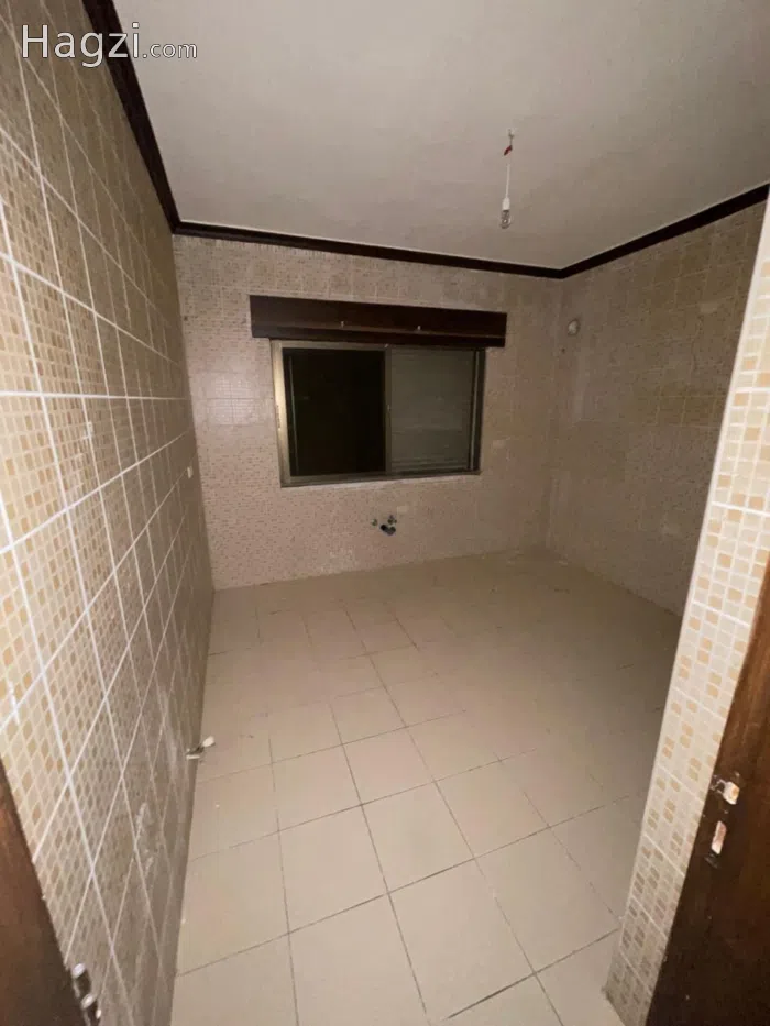 شقة بسعر مميز ( Property 44292 )-165212 - Secondary Image 2