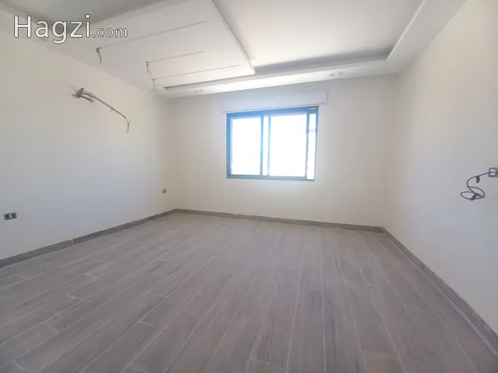 Apartment For Sale In Um Al Summaq - Secondary Image 2