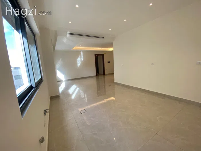 Apartment for Sale In Dahyet Al Nakheel - Secondary Image 3