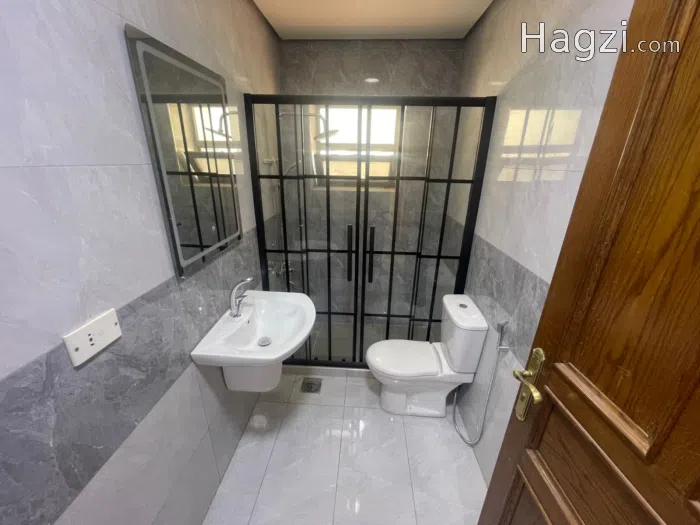Apartment for rent in Deir Ghbar - Secondary Image 3