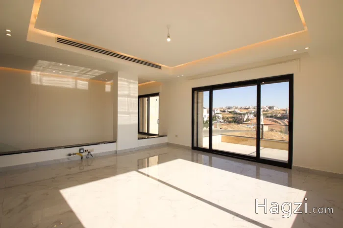 Luxury Villa for Sale In alThuir - Secondary Image 1