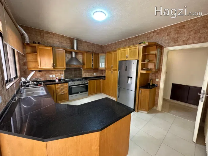 Unfurnished apartment for rent in 4th Circle - Secondary Image 3