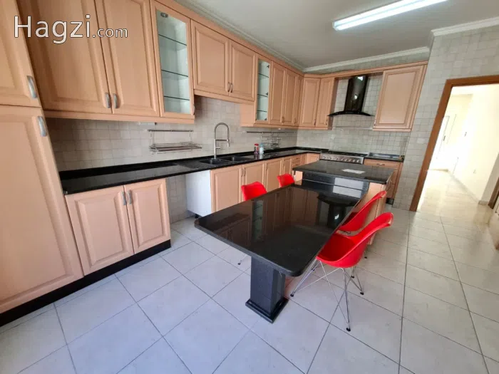 Unfurnished apartment to Rent  - Secondary Image 3