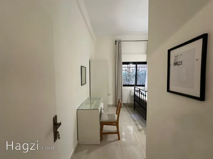 Full Flat Ground floor apartment - Secondary Image 3
