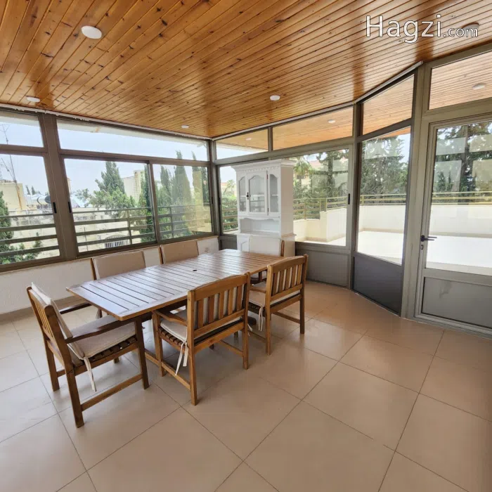 Furnished three bedroom apartment for rent 