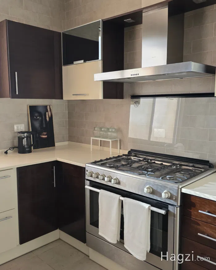 Spacious 3-Bedroom Furnished Apartment for Rent in 3rd Circle, Amman - Secondary Image 2