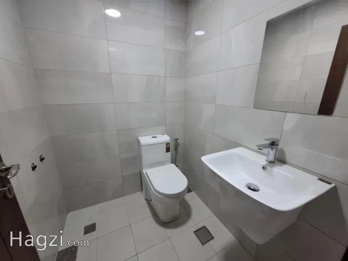 Unfurnished office for rent - Secondary Image 2
