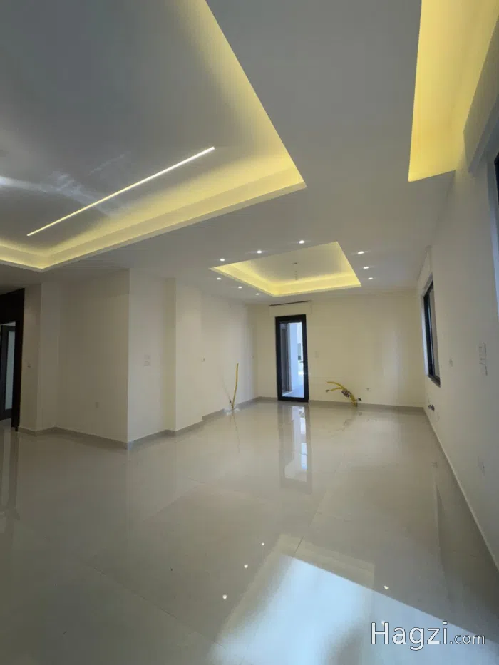 unfurnished apartment for sale - Secondary Image 2