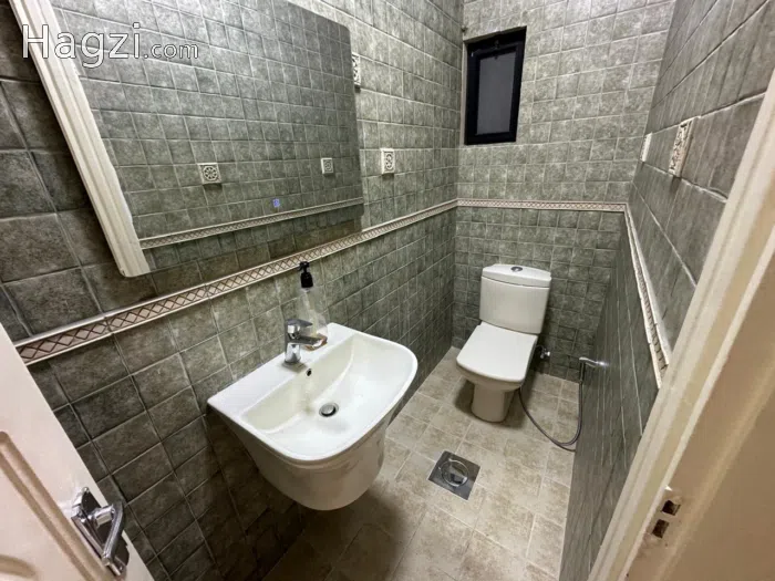 Unfurnished apartment for rent in 4th Circle - Secondary Image 2