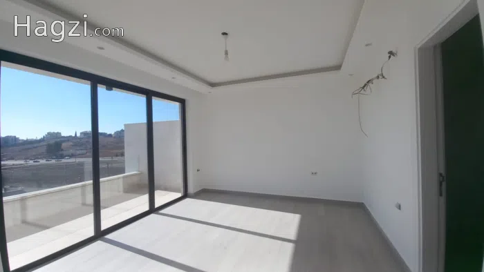 Luxury Villa for Sale In alThuir - Secondary Image 1