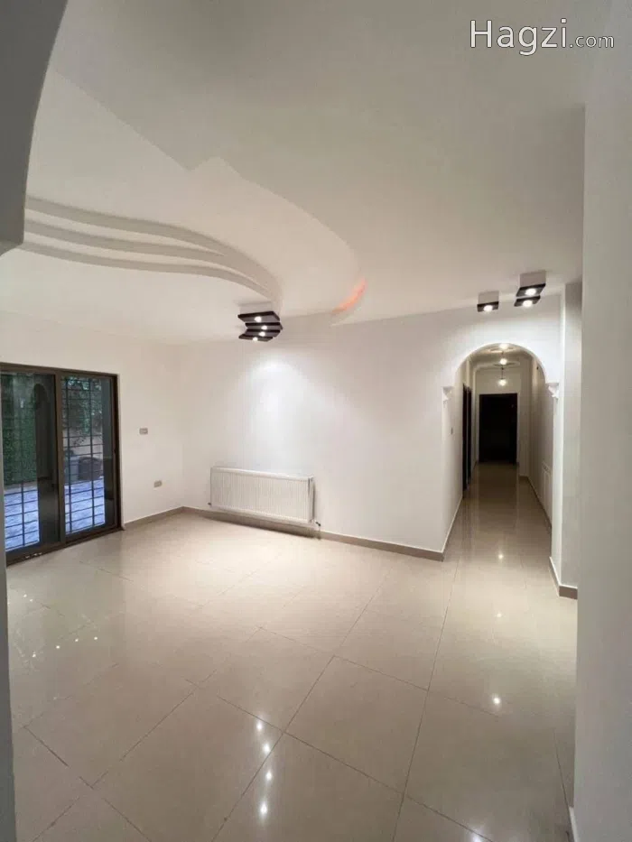 Unfurnished apartment for rent - Secondary Image 3
