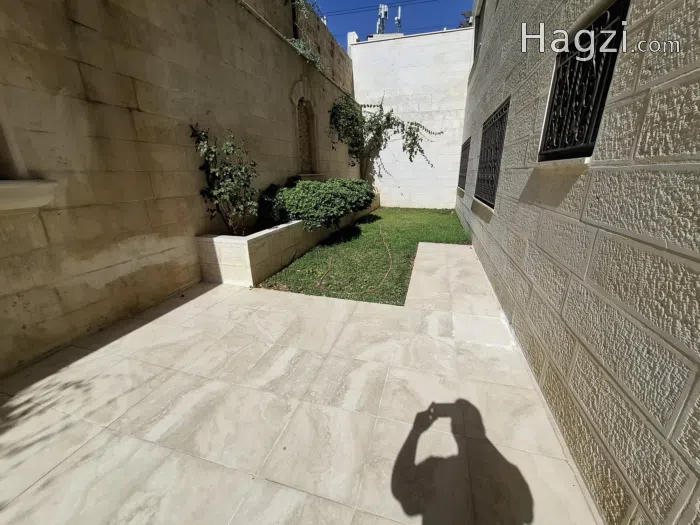 Unfurnished apartment to Rent - Secondary Image 2