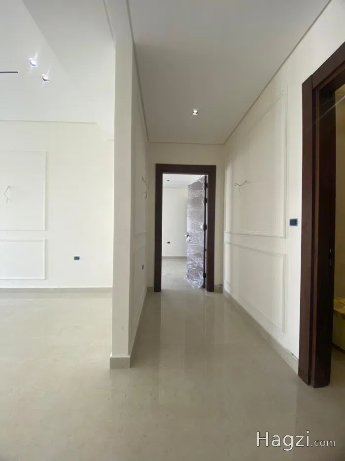 Apartment for Sale - Secondary Image 1