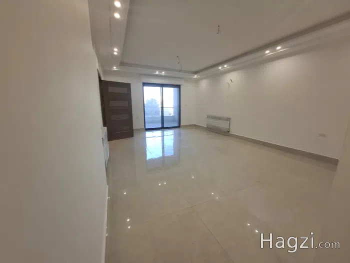 Unfurnished apartment to Rent 