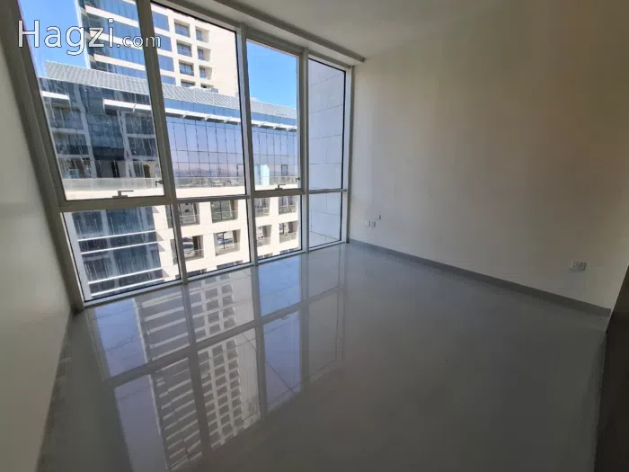 Semi-furnished apartment for sale - Secondary Image 2