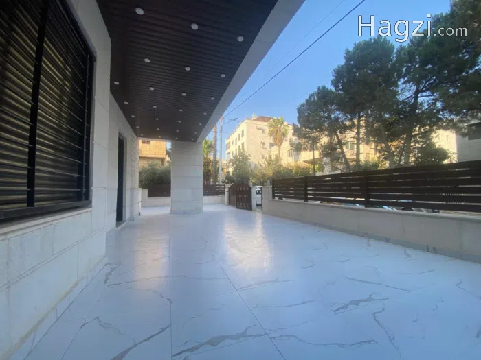 Unfurnished apartment for rent Dahyet Al Ameer Rashed