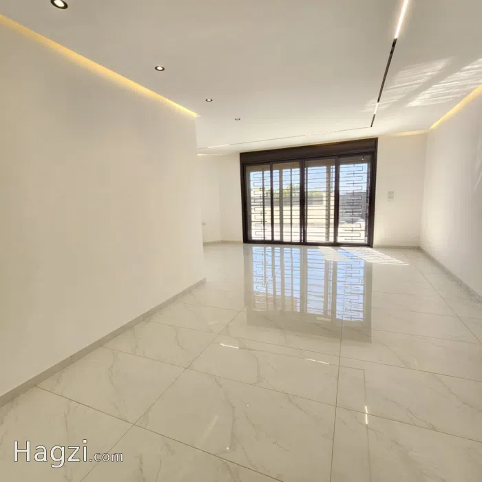 Unfurnished apartment for sale - Secondary Image 2